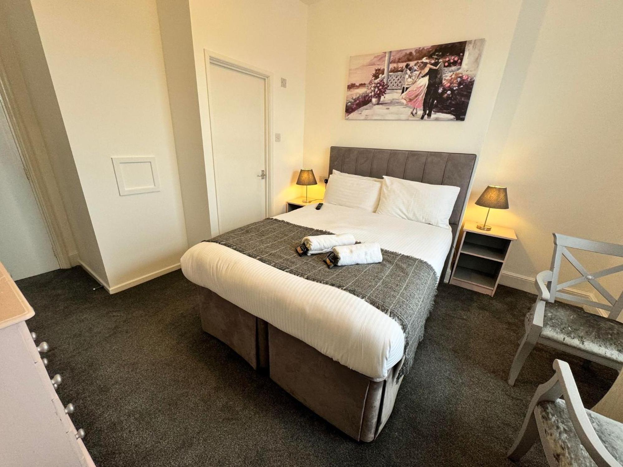 Hotel The Jubilee West- With Facilities
