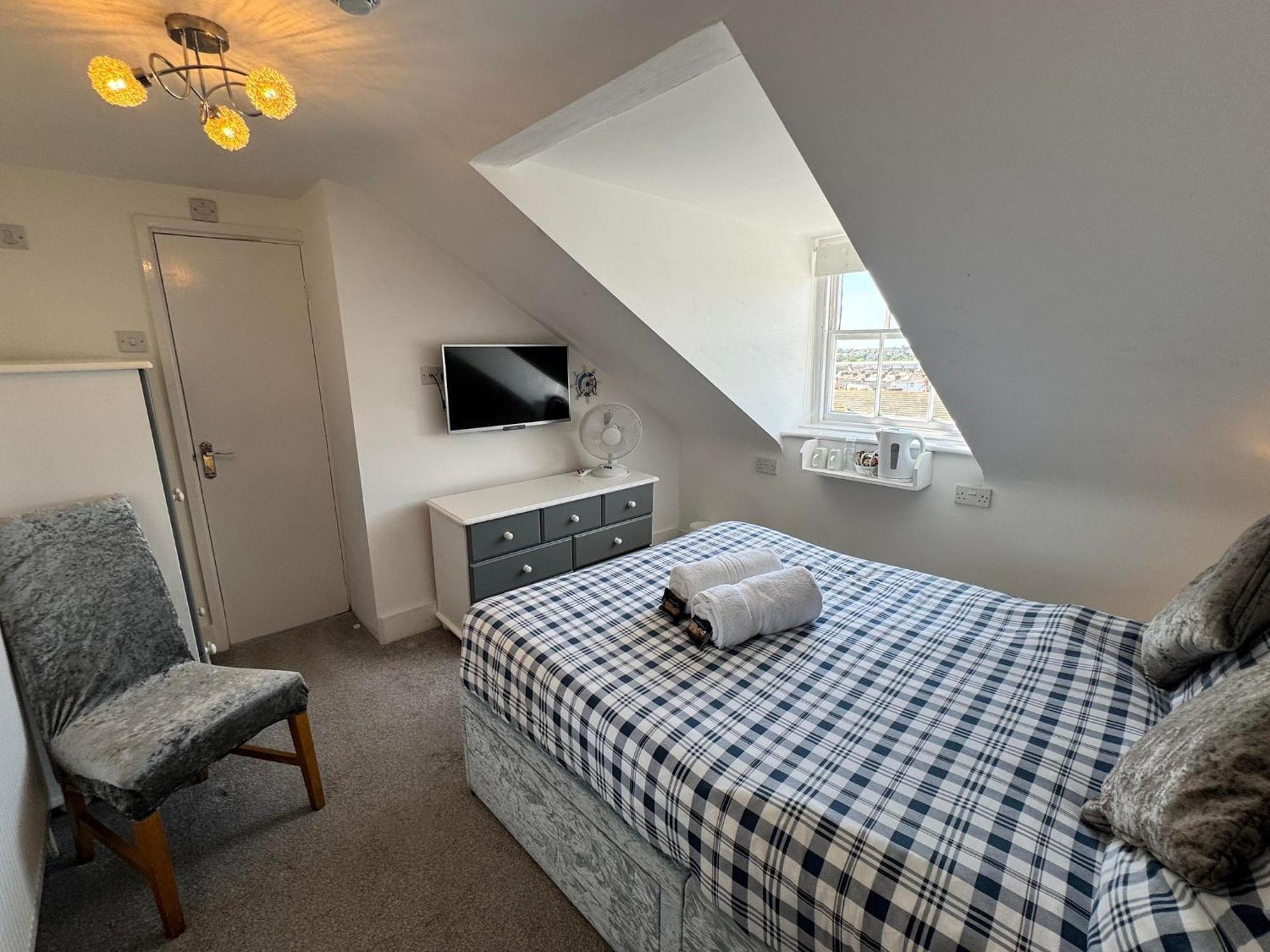 The Jubilee West- With Facilities 3*