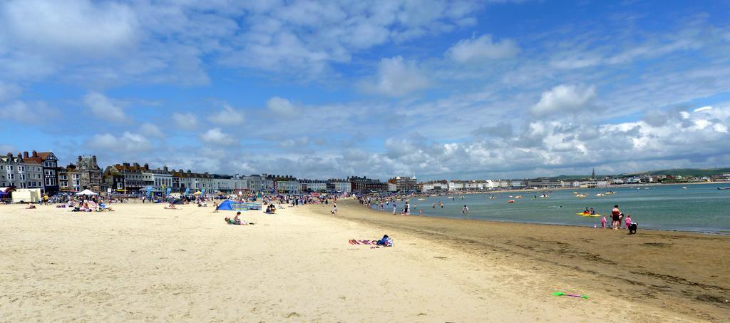 The Jubilee West- With Facilities Weymouth